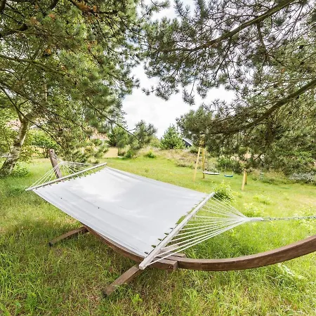 Serene Retreat In Henne By-by Traum Feriehus *