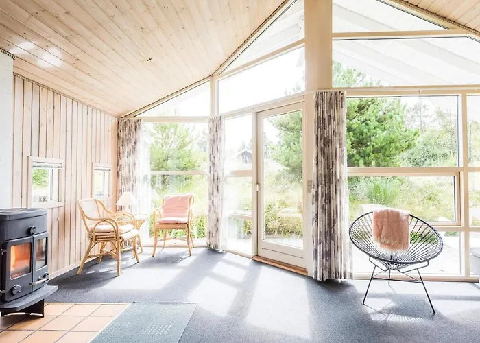 Serene Retreat In Henne By-by Traum